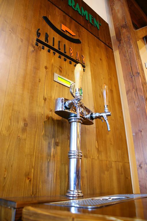 Spišská Nová Ves Grillbar Penzion & Restaurant מראה חיצוני תמונה