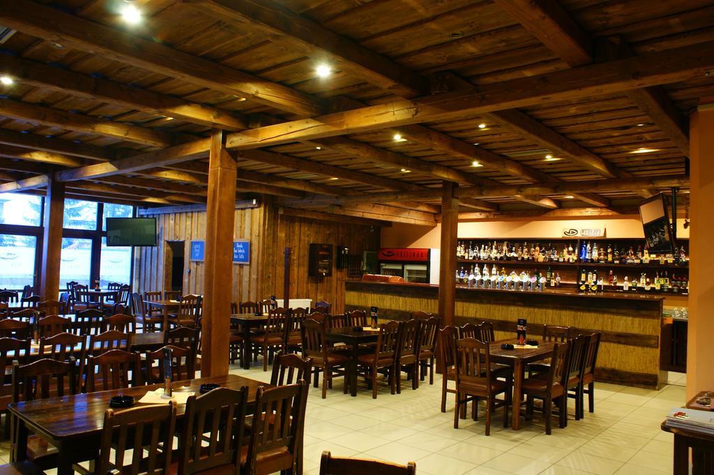 Spišská Nová Ves Grillbar Penzion & Restaurant מראה חיצוני תמונה
